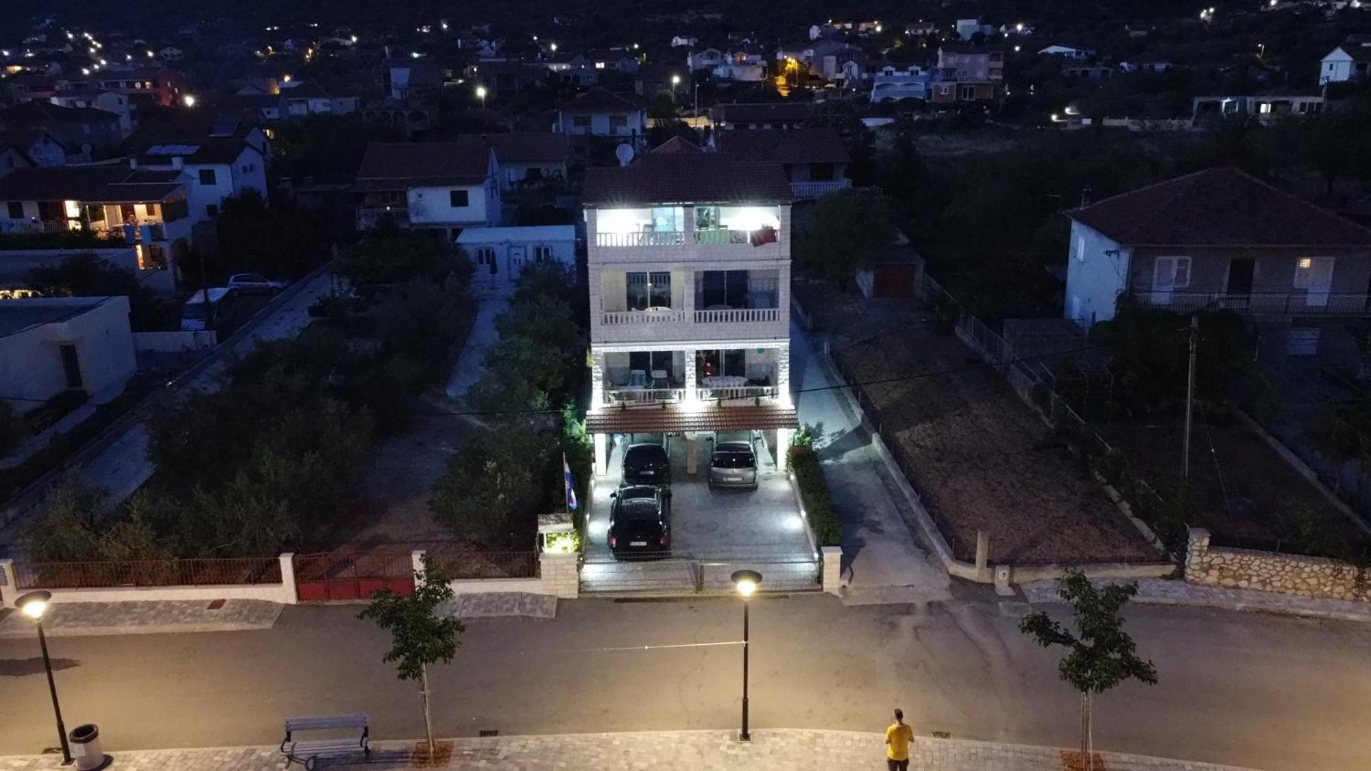 Villa Luce Vinisce ภายนอก รูปภาพ